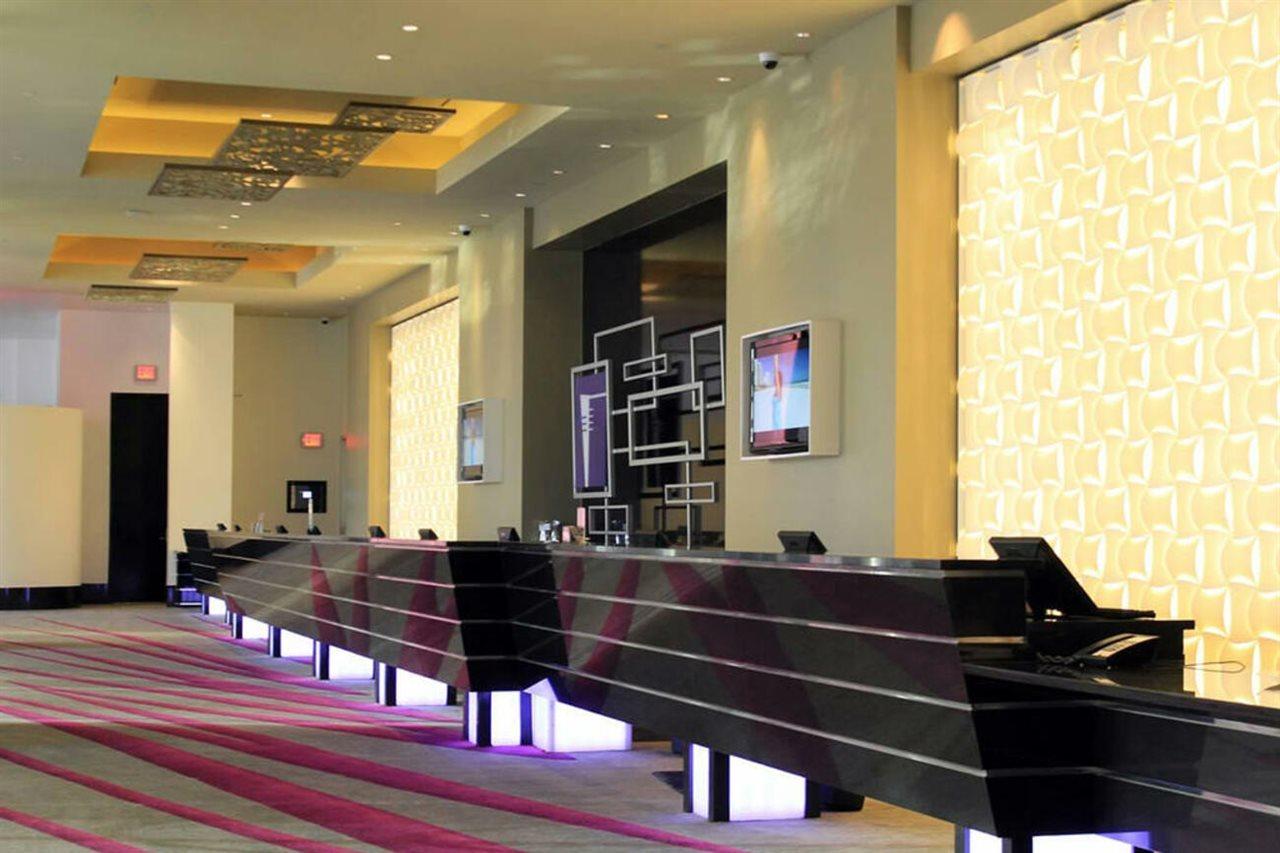 Hilton Grand Vacations Club Elara Center Strip Las Vegas Exterior photo
