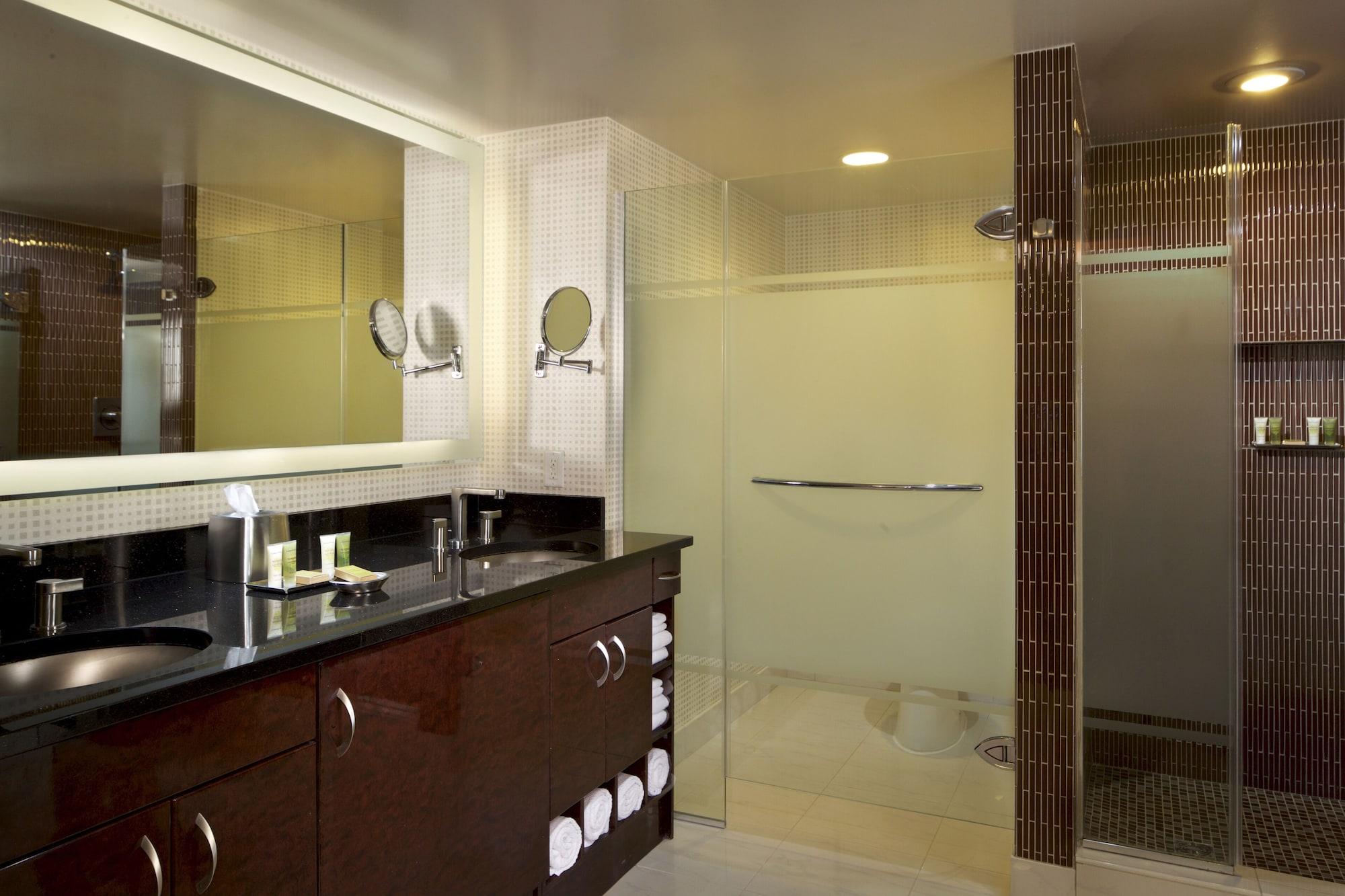 Hilton Grand Vacations Club Elara Center Strip Las Vegas Exterior photo